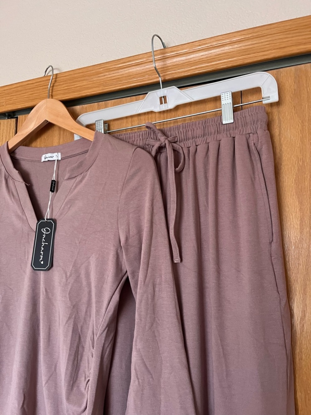 Oncharm Mauve women’s Two-Piece Lounge Set - Picture 4 of 6